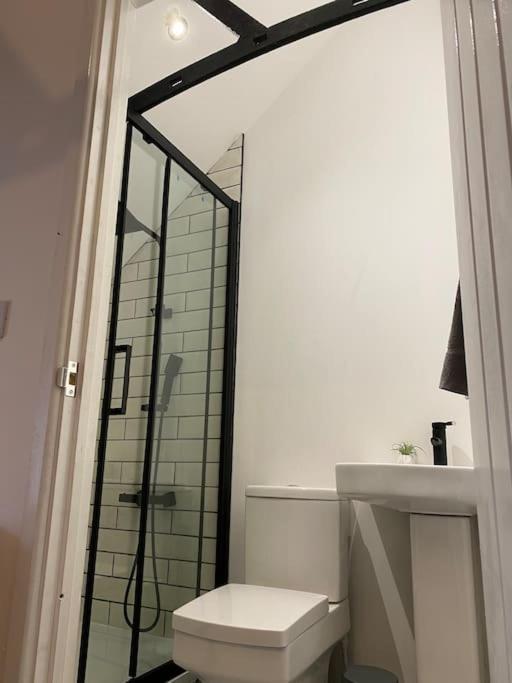 Modern 2 Bedroom Cottage Near Bike Park Wales. Merthyr Tydfil Εξωτερικό φωτογραφία